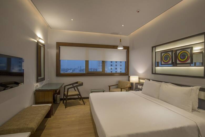 Hotel Zone By The Park Kolkata