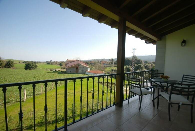Apartamentos El Alloral de Llanes