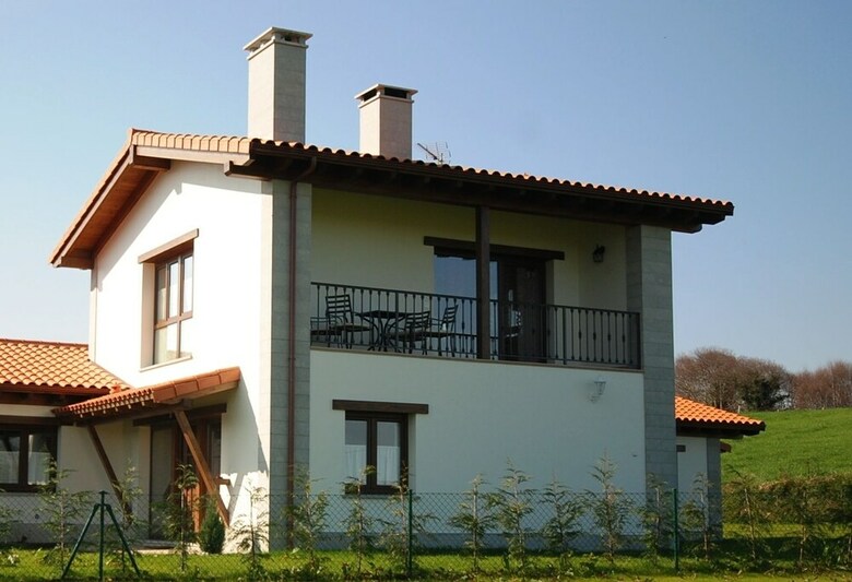 Apartamentos El Alloral de Llanes