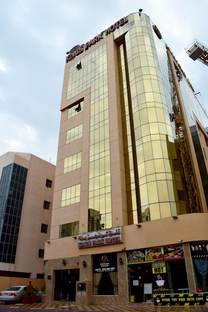 Kings Park Hotel