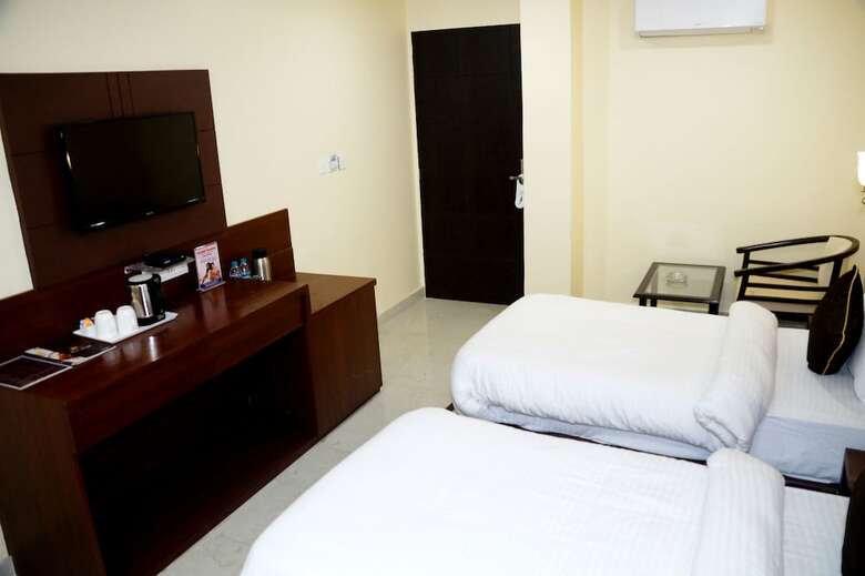 Hotel Shivoy Grand