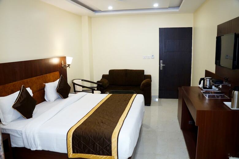 Hotel Shivoy Grand