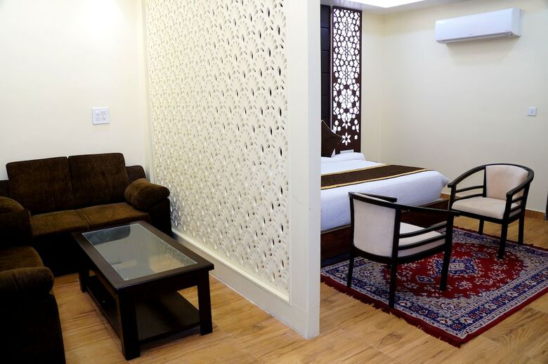 Hotel Shivoy Grand