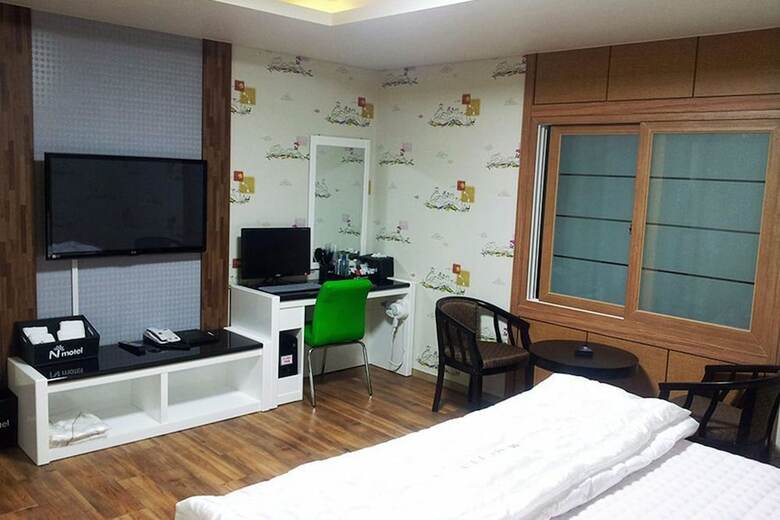 Hotel N Motel