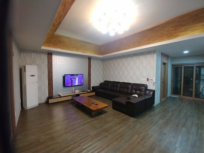 Hotel N Motel