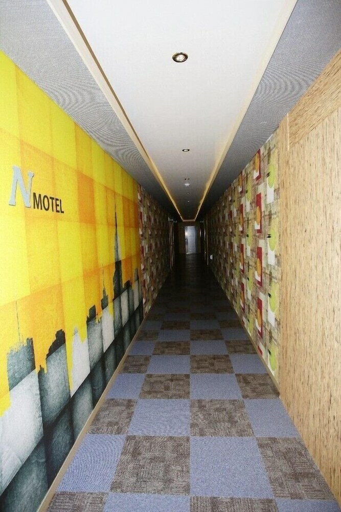 Hotel N Motel