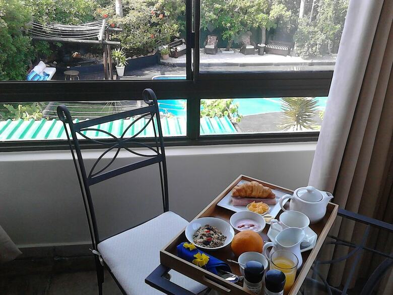 Hotel Port House
