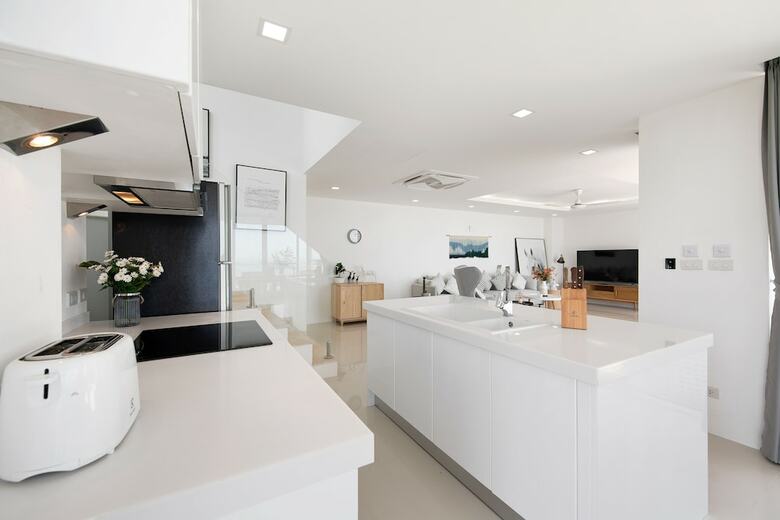 4 Bedrooms Sea View Villa Galaxy