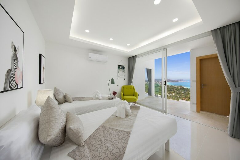4 Bedrooms Sea View Villa Galaxy