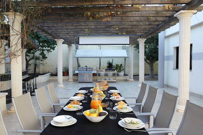 Dream Villa In Albir