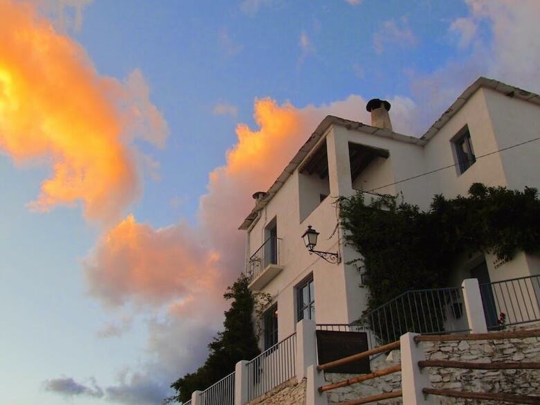 Hostal Las Chimeneas