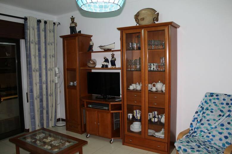 Beautiful Apartment In Quarteira With Beach View