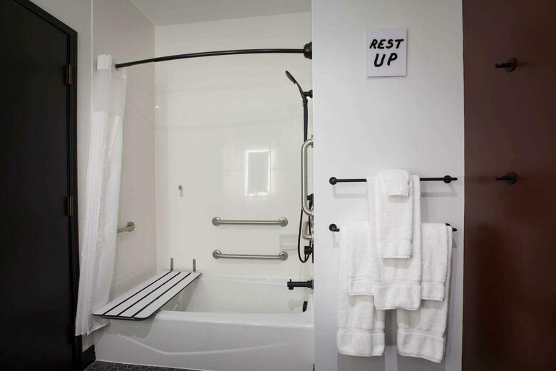 Hotel TRYP By Wyndham Pittsburgh/lawrenceville