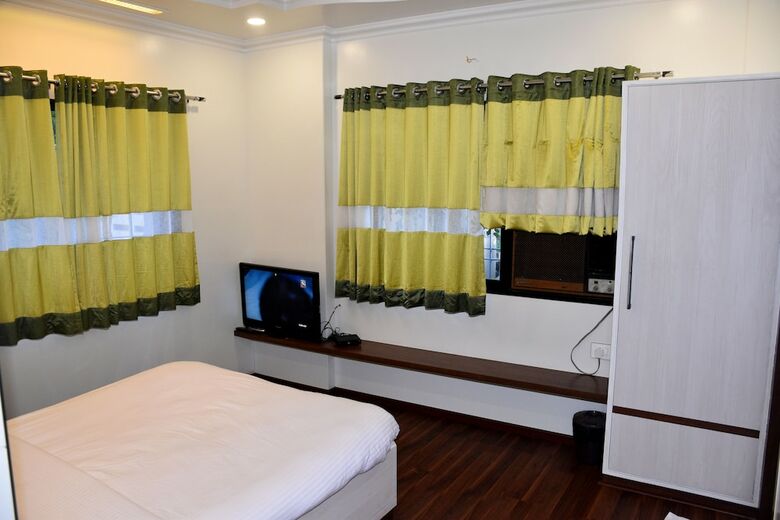 Hotel Sai Palace