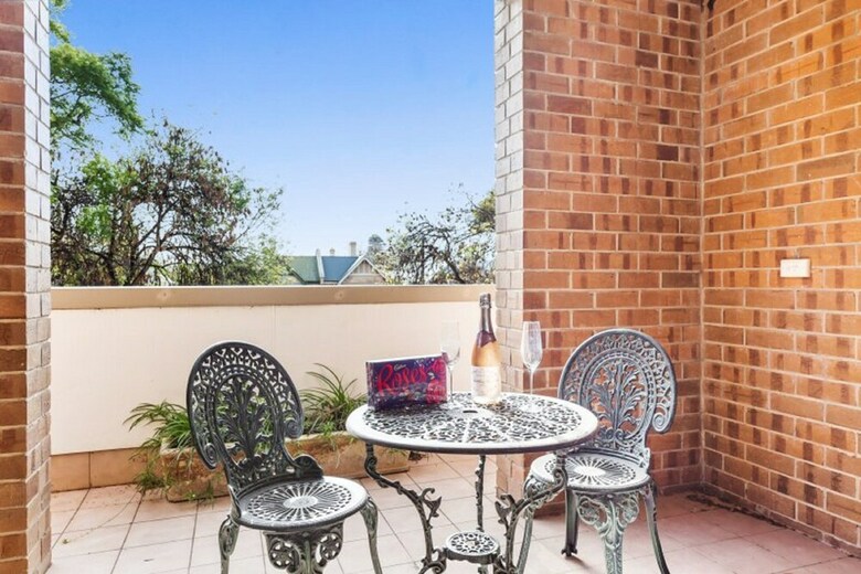 Adelaide 3 Bedroom Luxurious Home