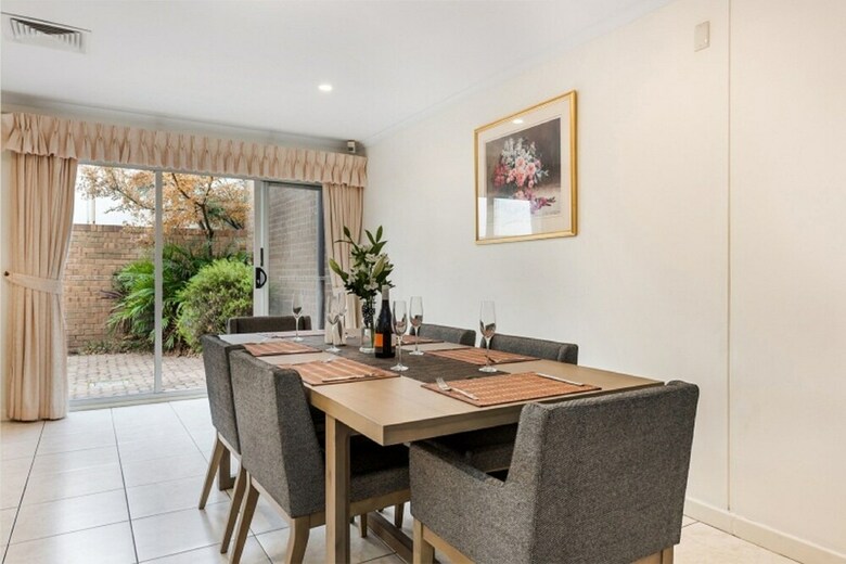 Adelaide 3 Bedroom Luxurious Home