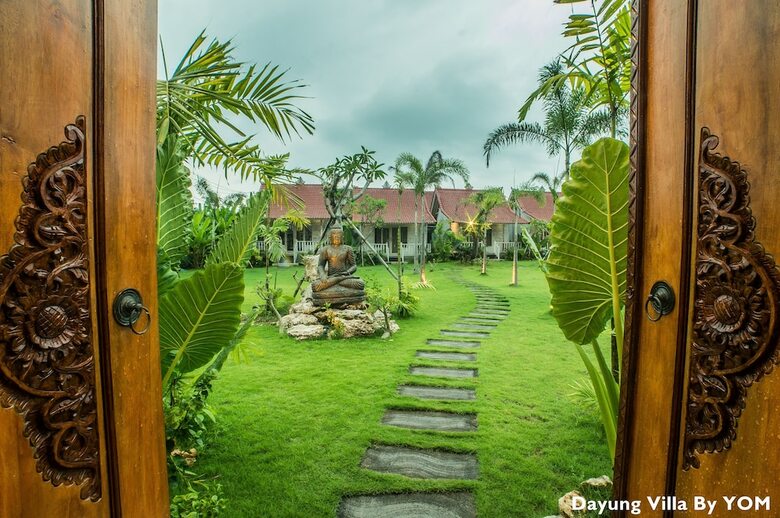 Bed & Breakfast Dayung Villas By Yom