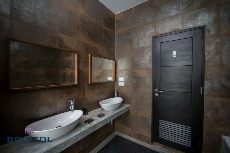 Kamala Contemporary 3 Bedrooms Pool Villa