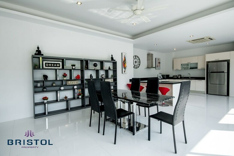 Kamala Contemporary 3 Bedrooms Pool Villa
