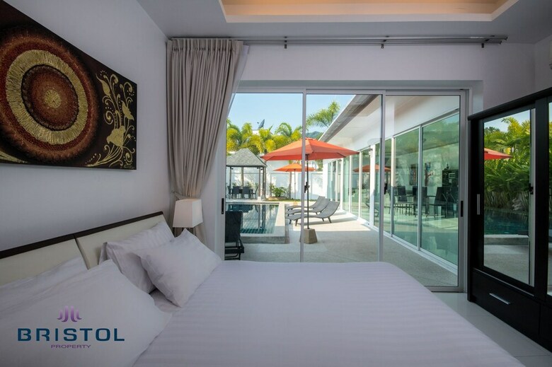 Kamala Contemporary 3 Bedrooms Pool Villa