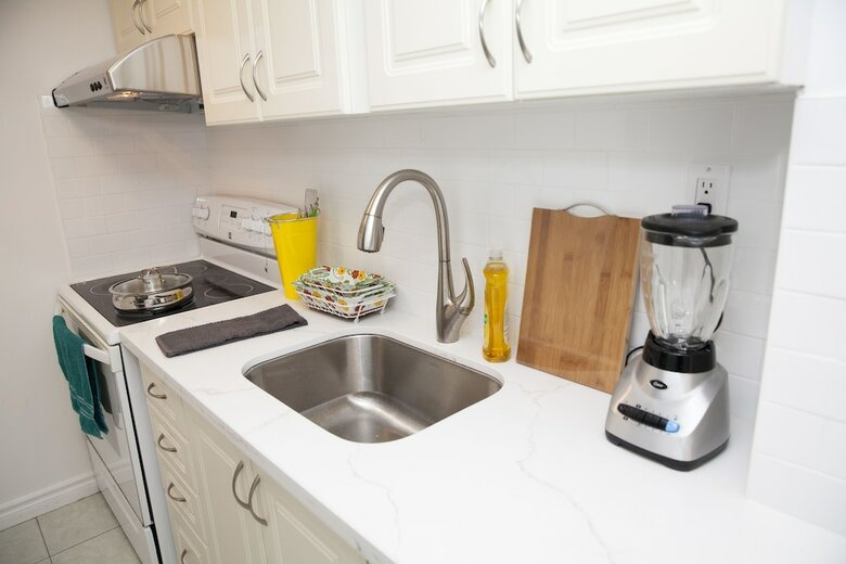 Cozy 3 Bedroom, 2 Bathroom Basement Suite In Toronto