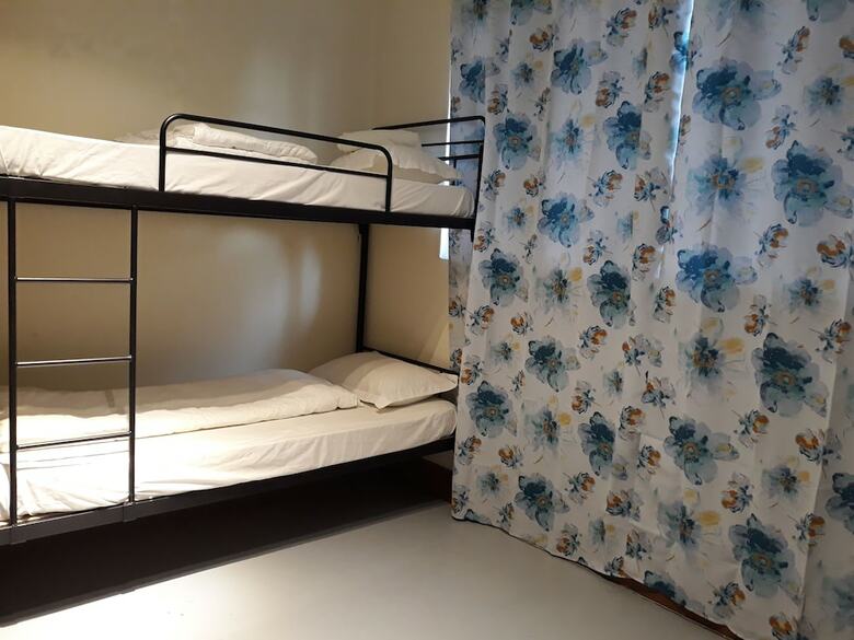 Hostal Garden Guest House
