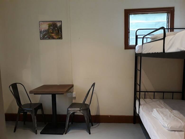 Hostal Garden Guest House