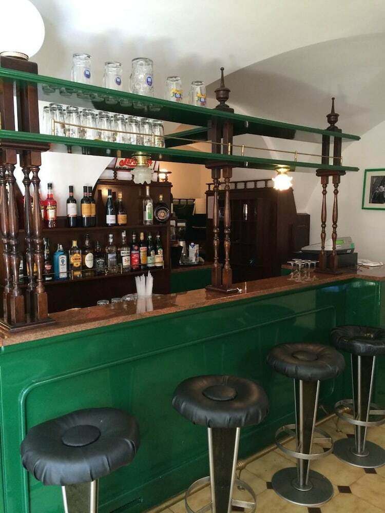 Posada Albergo Villa Corona