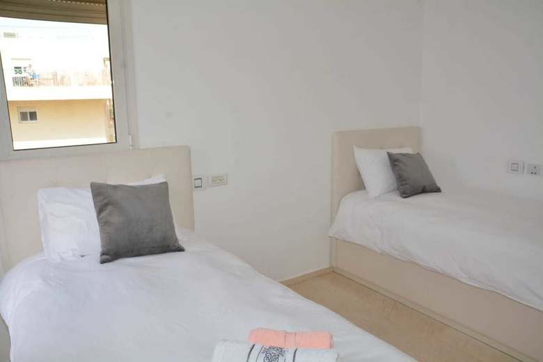 Apartamento Renovated White 3bd Next To Beach - Pool