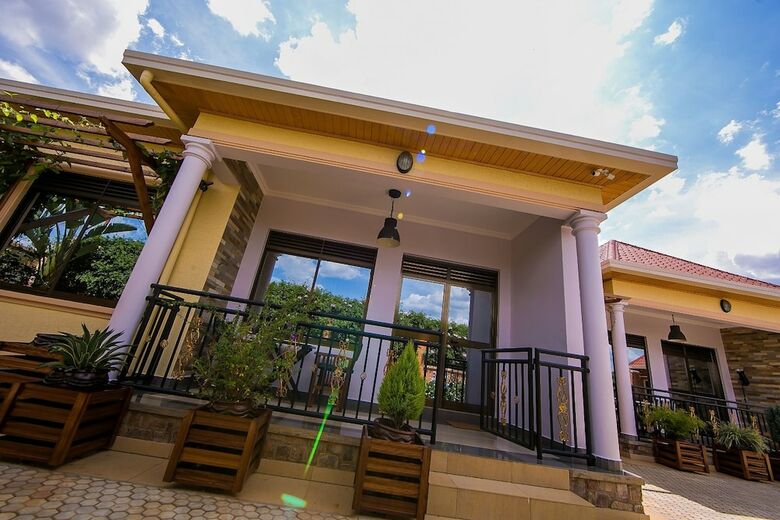 Hotel Nyumbani Cottages