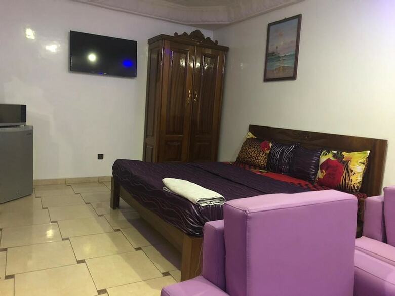 Hotel Rond Point 6 Suite