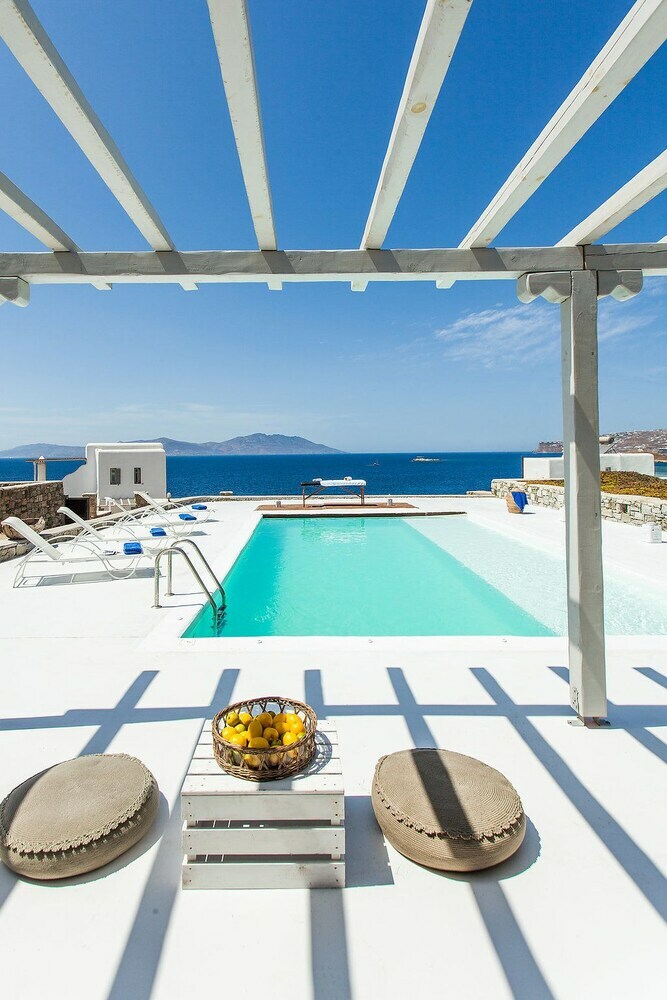Villa Rafaella By The Pearls Collection