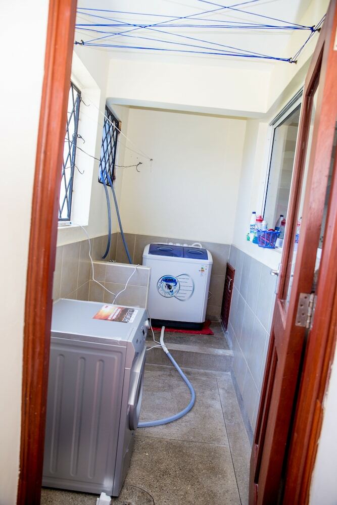 Apartamentos Safiri Kenya Home