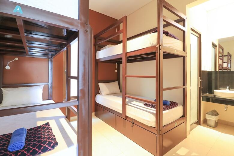 Hostal Gelatik Bed And Breakfast - Hostel