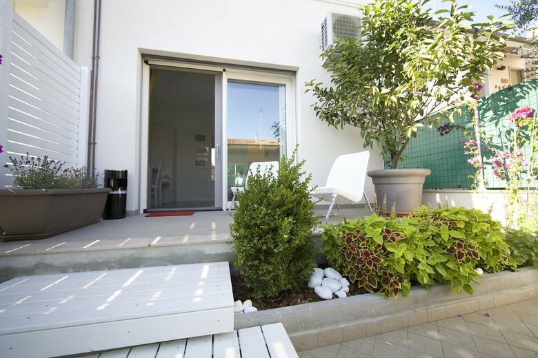 B&B Villa Pini - Near G7