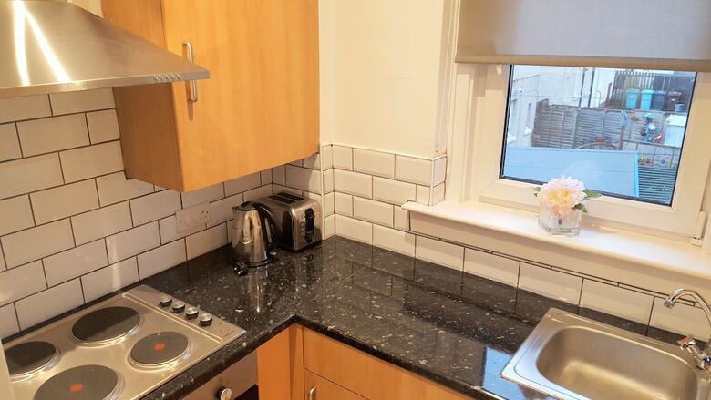 Apartamentos Dragon - Queen Vic House 2 Bedroom Home
