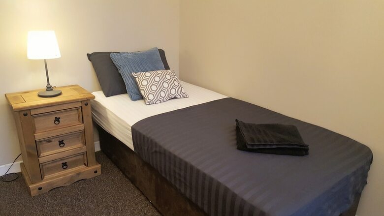 Apartamentos Dragon - Queen Vic House 2 Bedroom Home