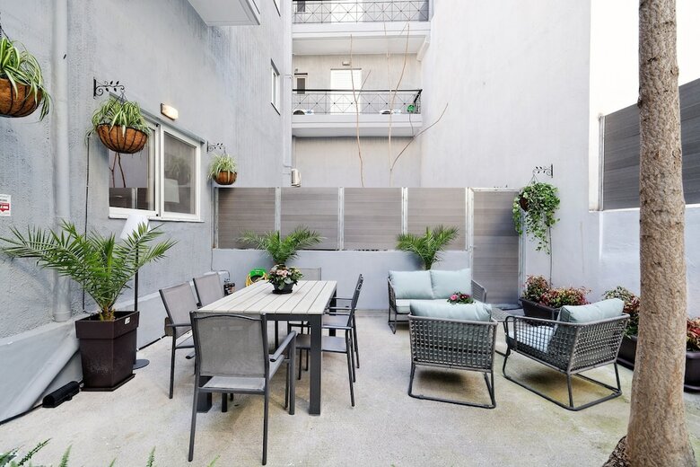 Apartamentos Hercules Residence