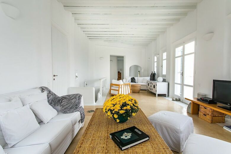 Villa Cleo By The Pearls Collection