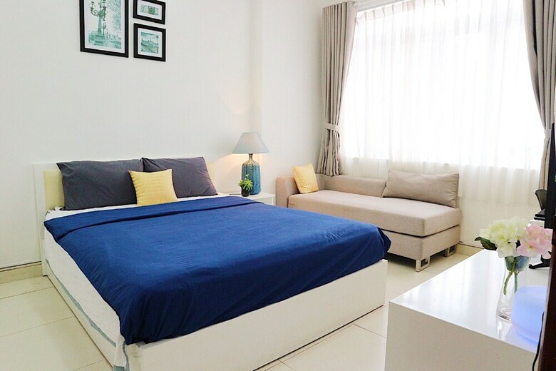Aparthotel M-h Apartment Hotel