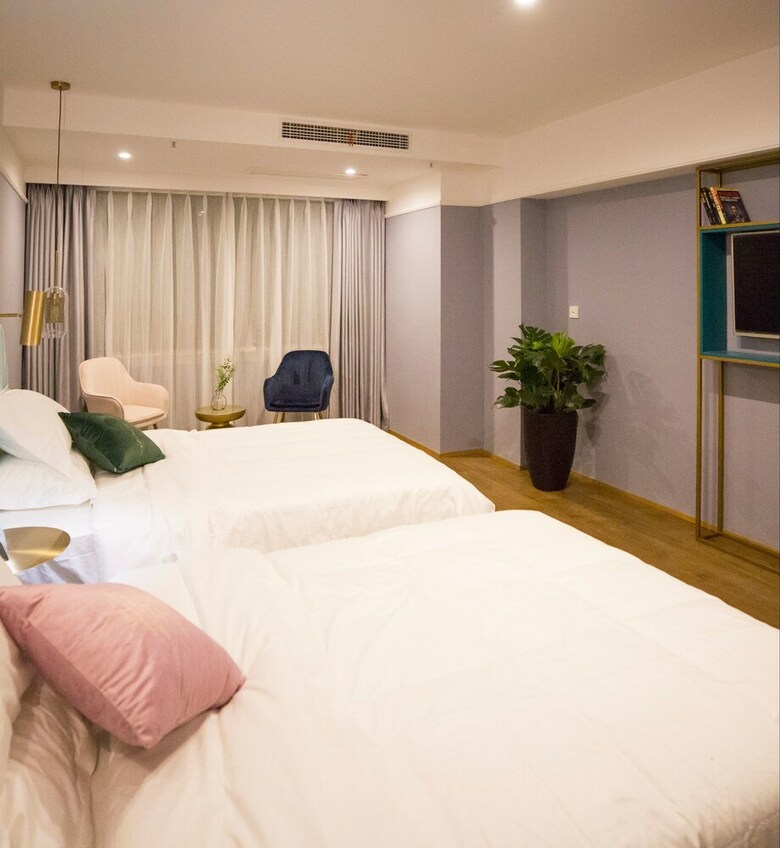 Weiyang Creative Hotel Chongqing Nanbin