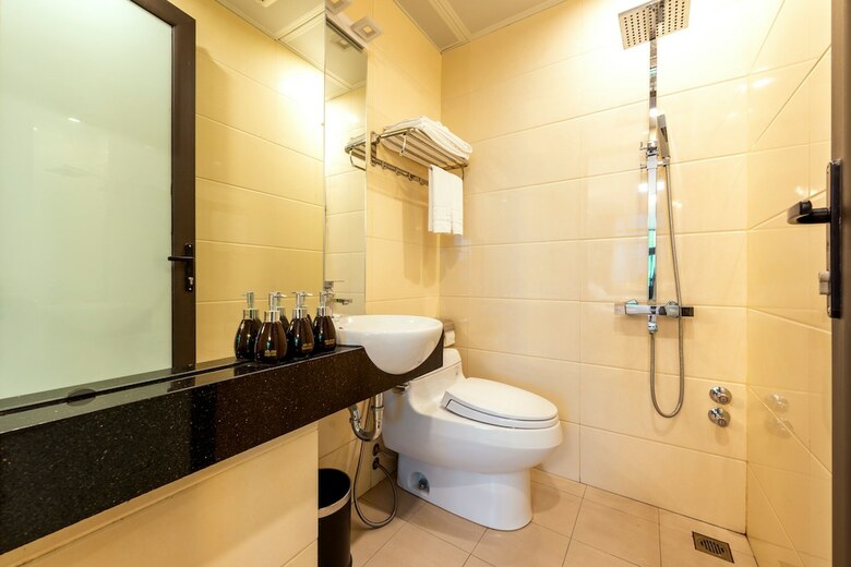 Westlake Tay Ho Hotel