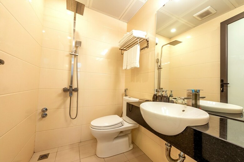 Westlake Tay Ho Hotel