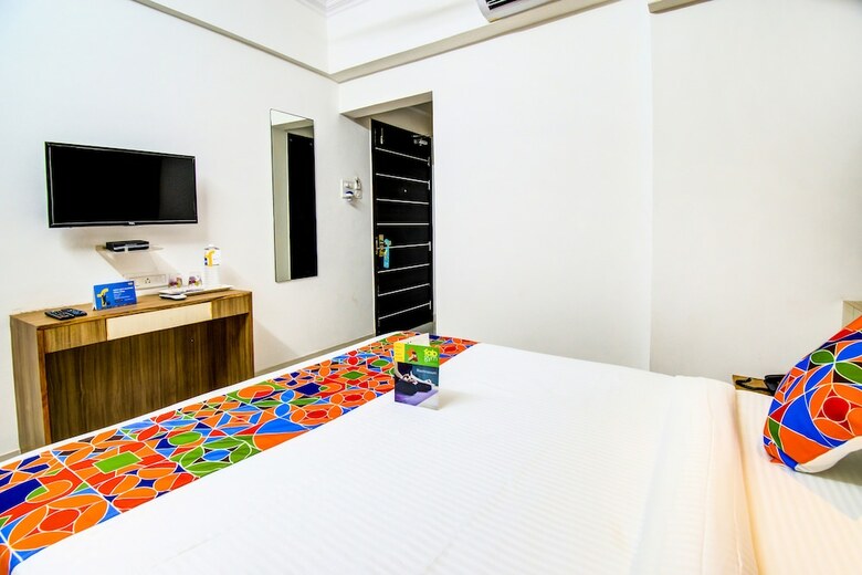 Hotel Fabexpress Sai Galaxy