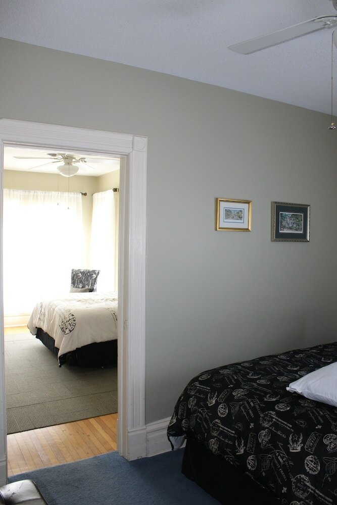 Bed & Breakfast Victoria Inn