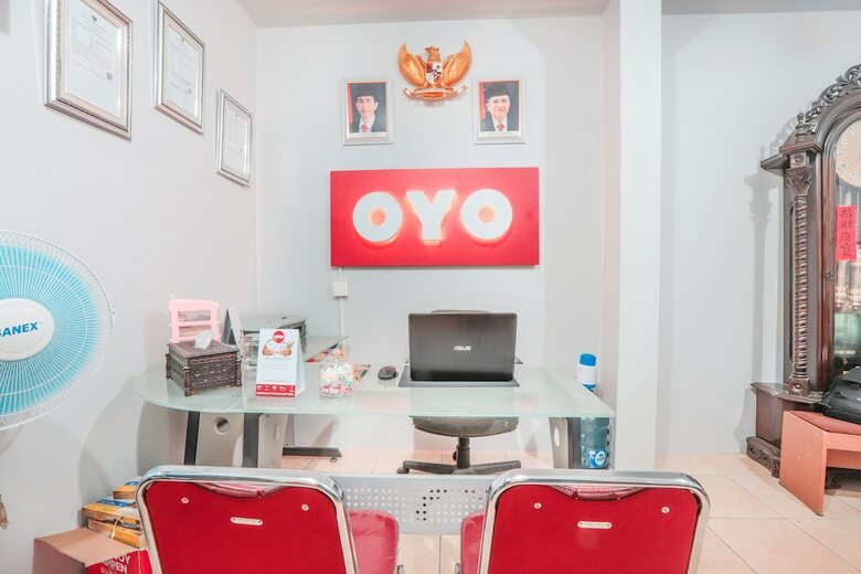 Hotel Oyo 208 G House