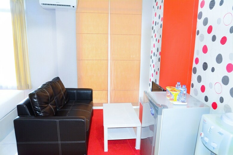 Simple Studio With Balcony At Gardenia Boulevard Apartment