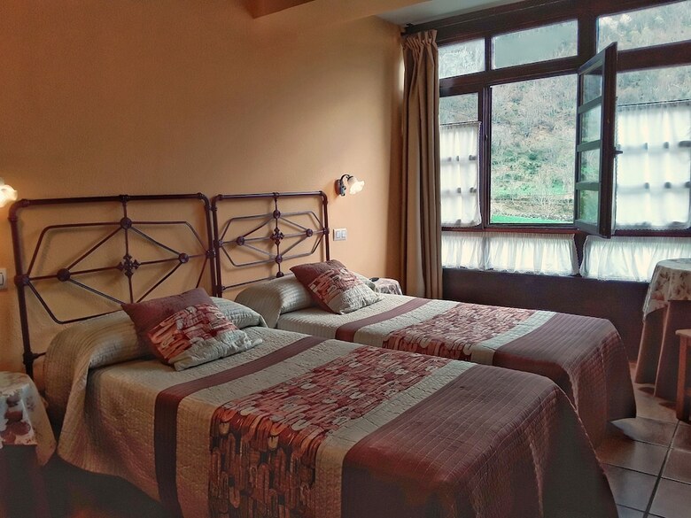Hotel La Corona Del Auteiro