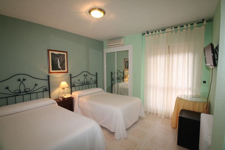 Hotel El Puente