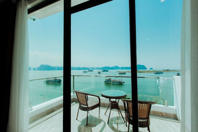 Sun Bay Hotel